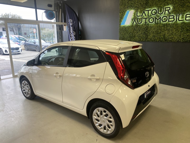 TOYOTA AYGO 1.0 VVTI XPLAY D'OCCASION VERS SIX FOURS LES PLAGES