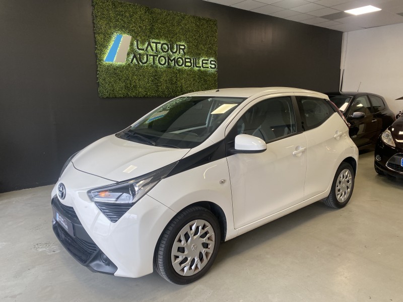 TOYOTA AYGO 1.0 VVTI XPLAY D'OCCASION VERS SIX FOURS LES PLAGES