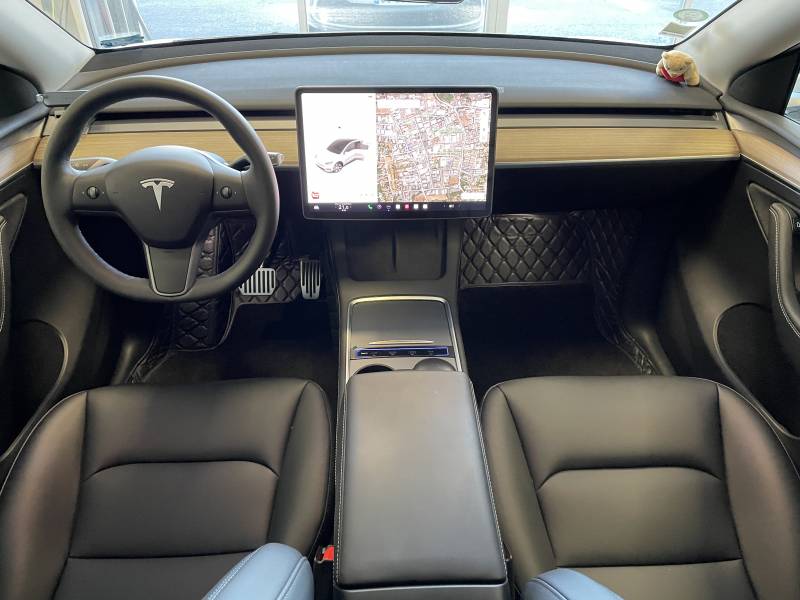 TESLA MODEL Y RWD Standard en vente près de Bandol