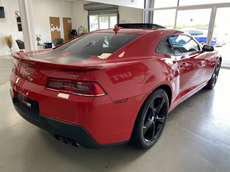 Import Chevrolet Camaro RS V6 323CV de Dubaï en France dans le var