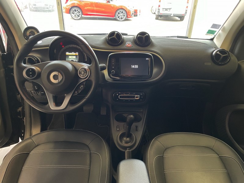 SMART FORTWO Smart Coupe Electric Drive en vente vers six fours les plages