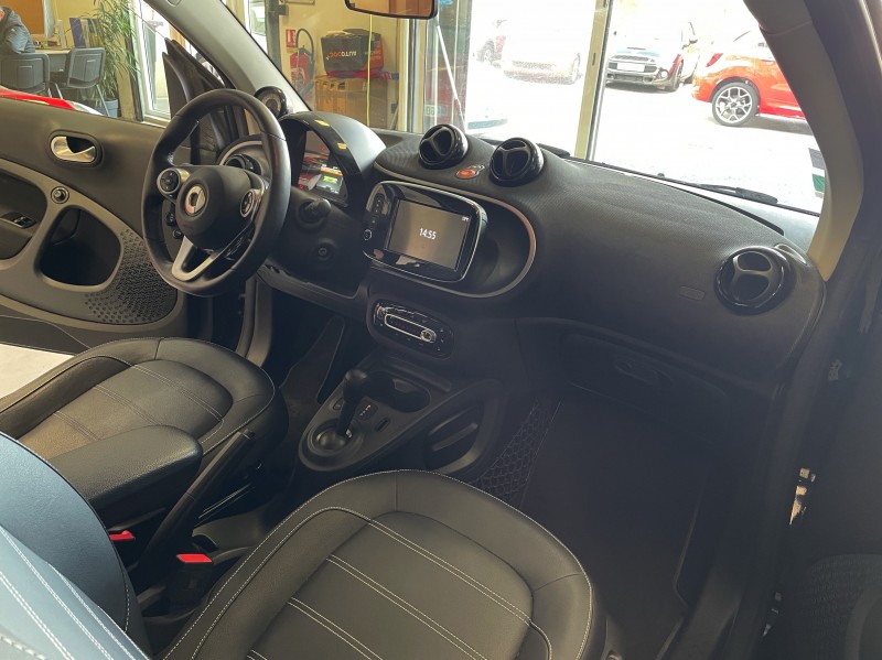 SMART FORTWO Smart Coupe Electric Drive en vente vers six fours les plages